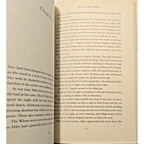 The Inn at Rose Harbor: A Novel - hardcover, Debbie Macomber, 9780345528926, new - Picture 3 of 8